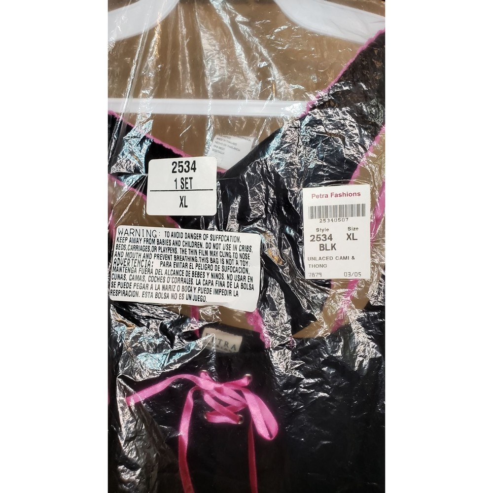 Black and Pink Lingerie - Picture 11 of 11